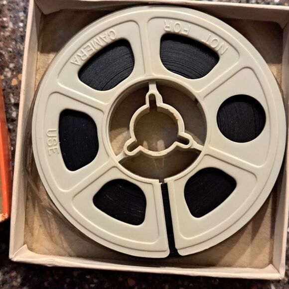 W.C. Fields A Laugh Riot Castle Film 8mm Movie Reel in Box - Picture 14 of 16